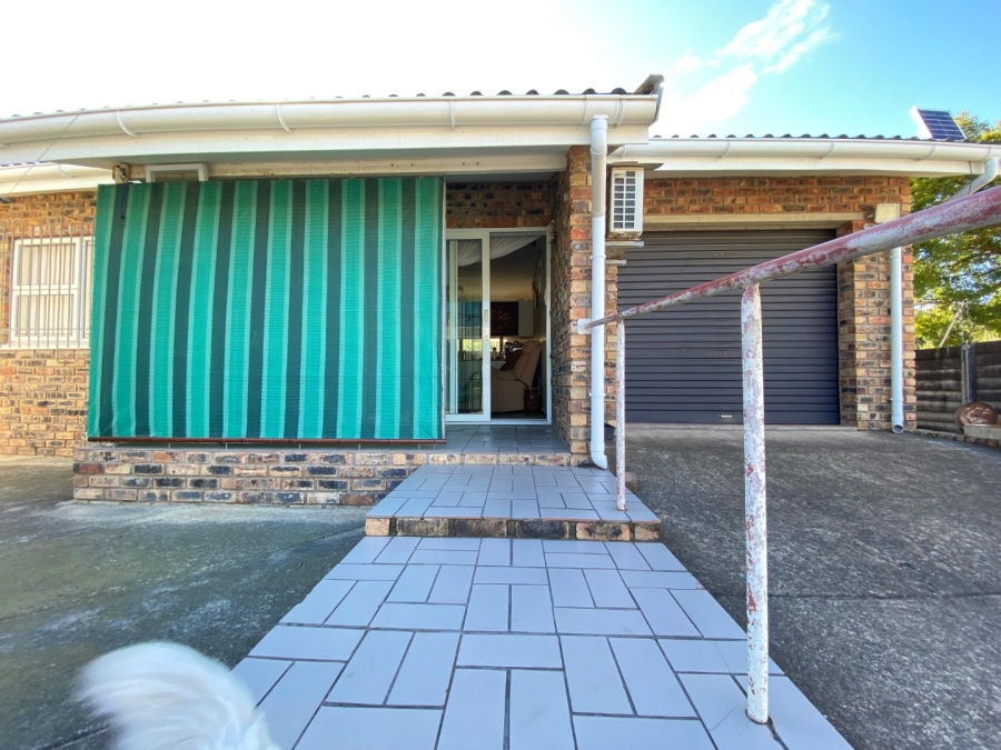 3 Bedroom Property for Sale in Amalinda Eastern Cape